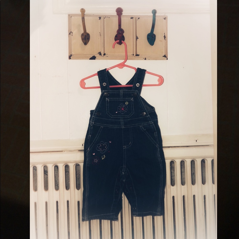 Carhartt 6 month overalls in excellent condition.